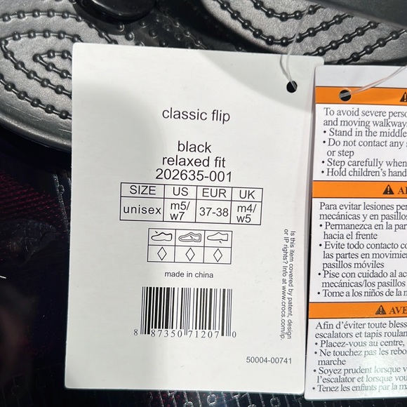 Crocs Classic Relaxed Fit Flip Flop 🩴 size 7 NEW - Picture 2 of 8